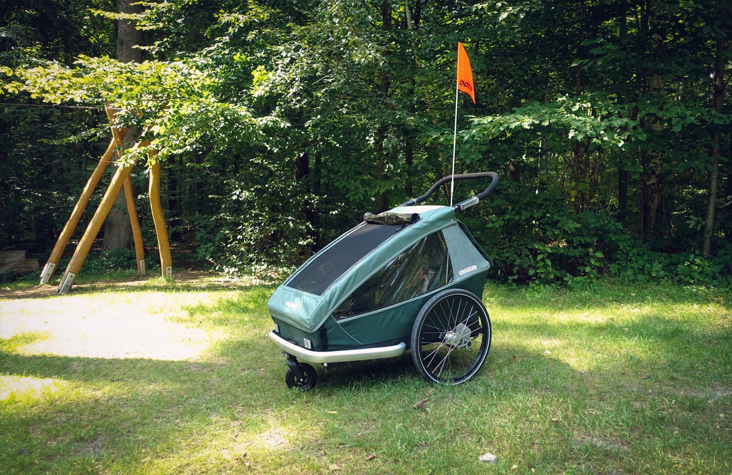 Our first season with a bike trailer for children: the Croozer Kid Vaaya in  test —
