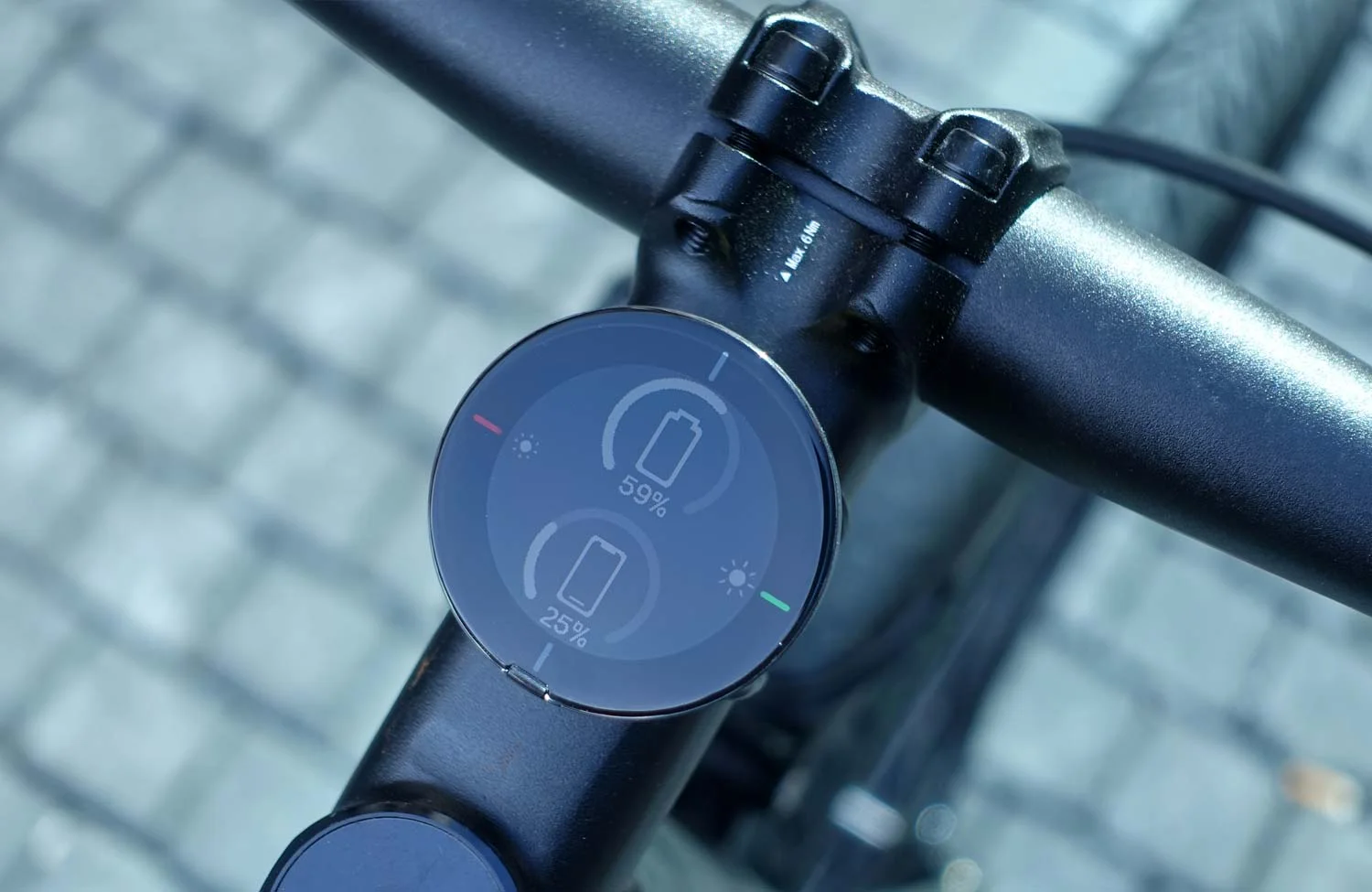Beeline Velo 2: the compact bike navigation in test — urbanbike.news