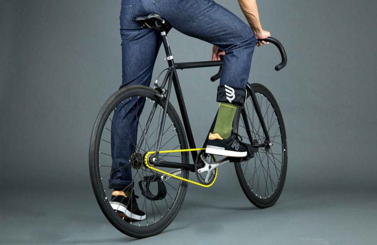 Ganz auf die Bedürfnisse von Radfahrern zugeschnitten: wetterfeste Jeans von Van Denride