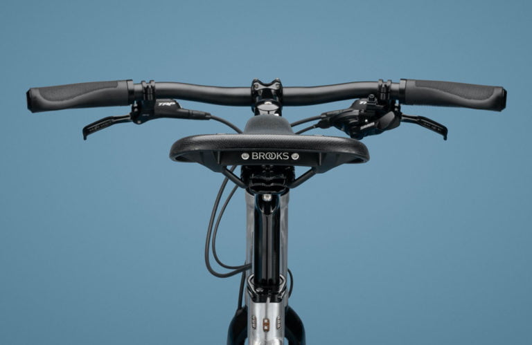 Comfort and style: The new Cambium C67 saddle and ergonomic handlebar grips from Brooks