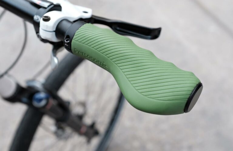 Personomic: custom handlebar grips for bicycles