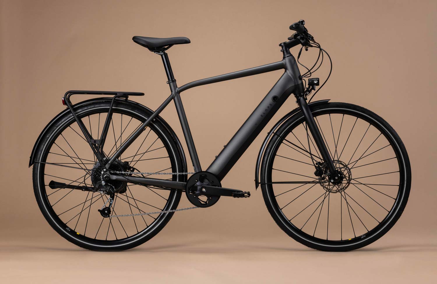 Elops LD500E: Affordable urban e-bikes with large battery and elegant design