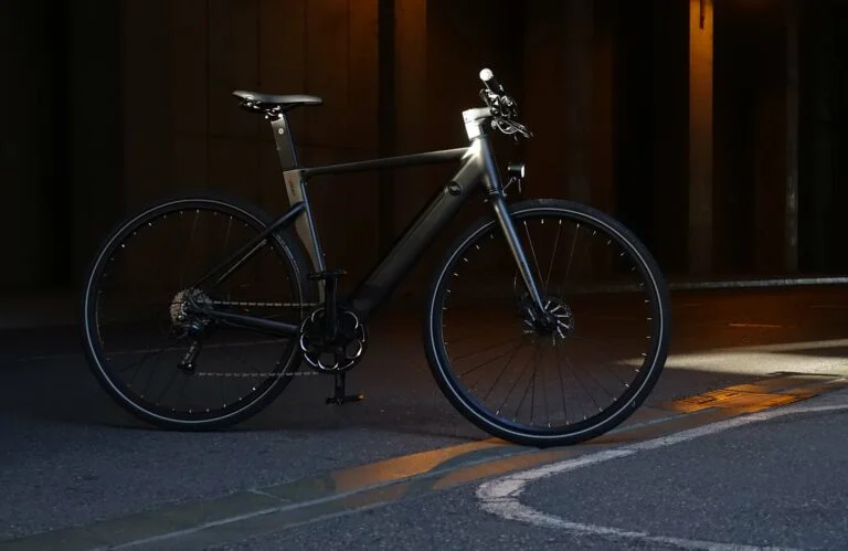 Fahrradhalterung für den Sattel kompatibel mit Apple AirTag - Gadget Gott