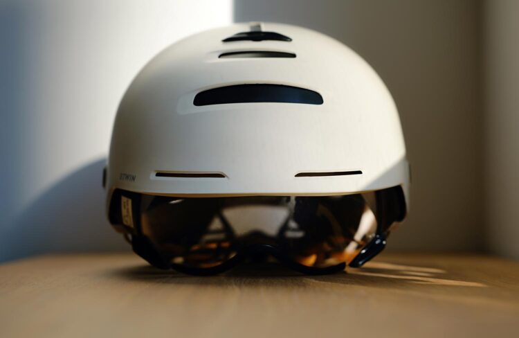 decathlon test review btwin city cbh 900 fahrradhelm helmet front