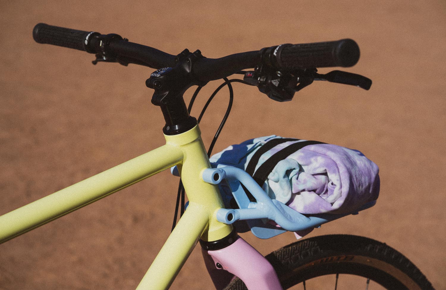rose hobo cues steel urban gravel bike front rack